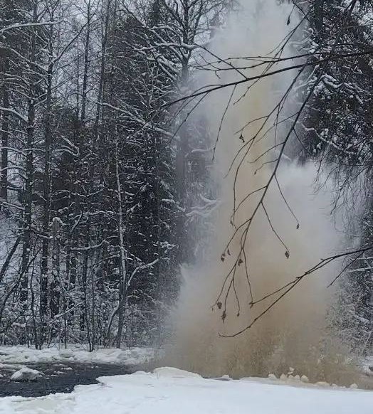 Взрывы будут целый день греметь на реке Нижний Выг