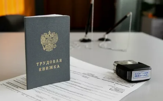 Соцфонд пересчитал пенсии для 400 тысяч многодетных матерей