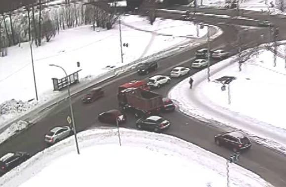 Две легковушки врезались на перекрестке в Петрозаводске