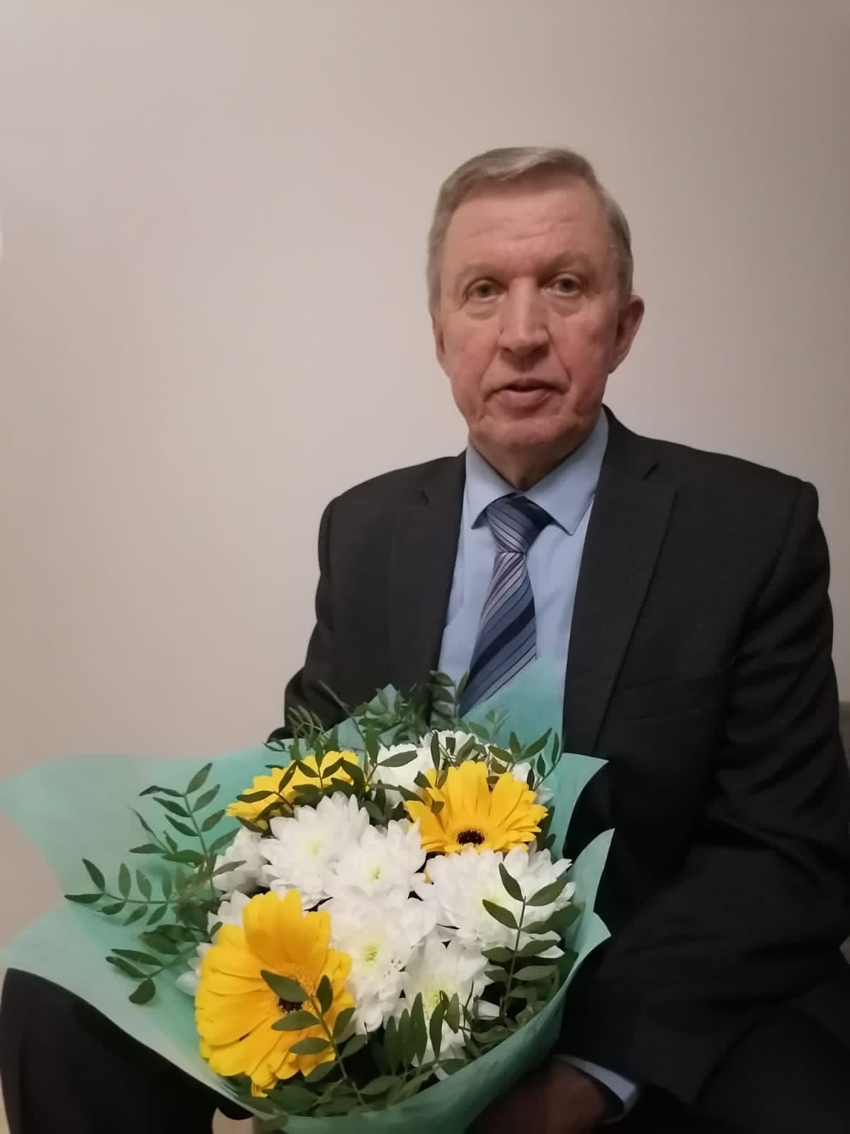 Ветеран муниципальной службы Олонецкого района отмечает юбилей