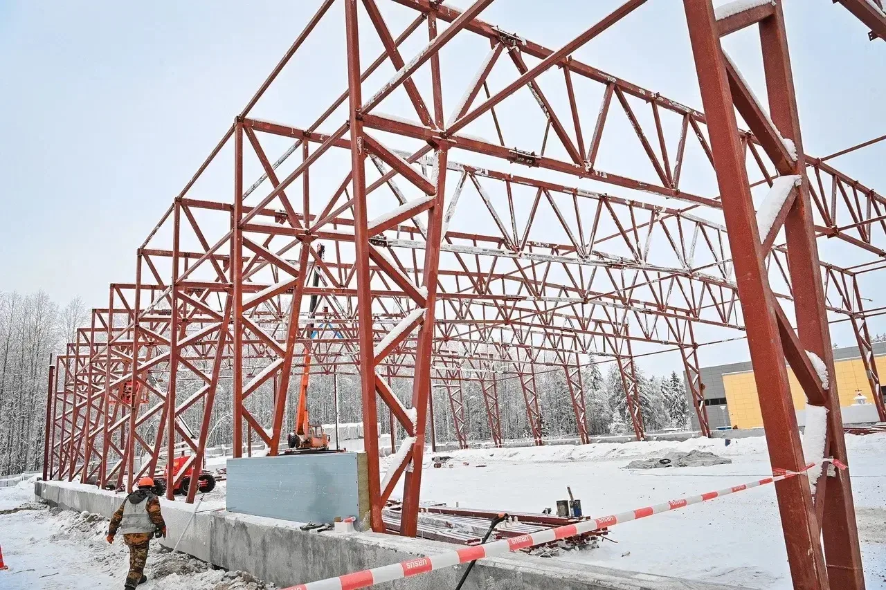 Крытый каток в Костомукше планируют открыть осенью