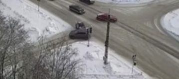 Две легковушки жестко столкнулись в густонаселенном районе Петрозаводска