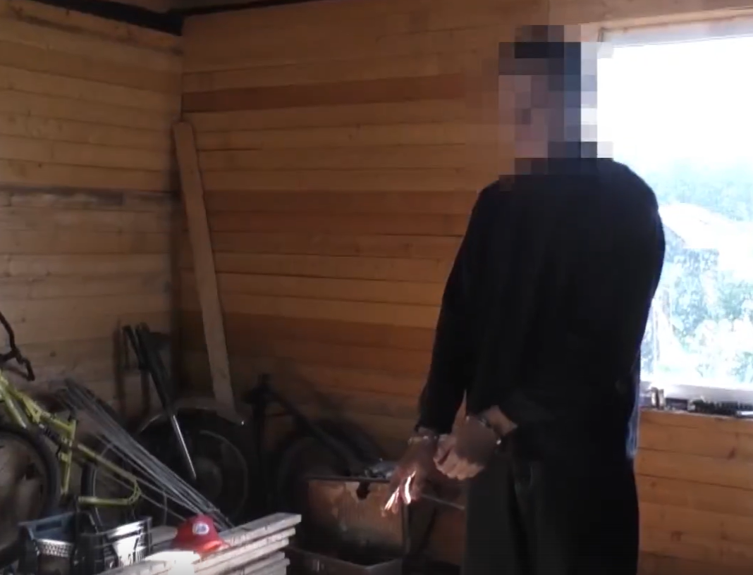 ФСБ предупреждает о вербовке в диверсанты через мессенджеры