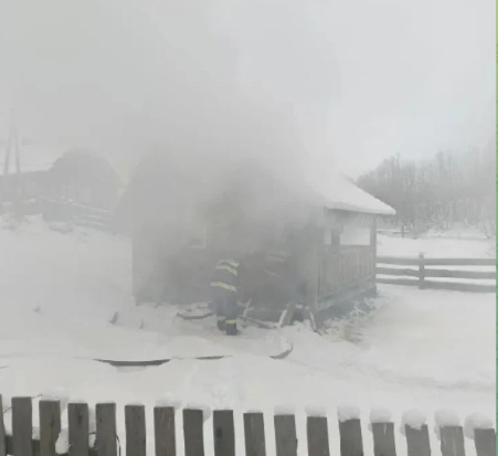 Огнеборцы ликвидировали возгорание в частной бане под Медвежьегорском
