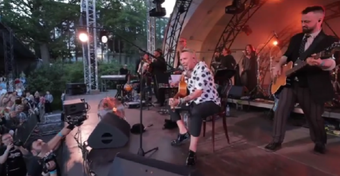 Гарик Сукачев выступит на День металлурга в Костомукше