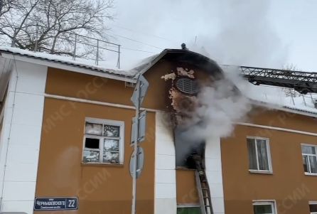 Жилой дом полыхает на Зареке в Петрозаводске