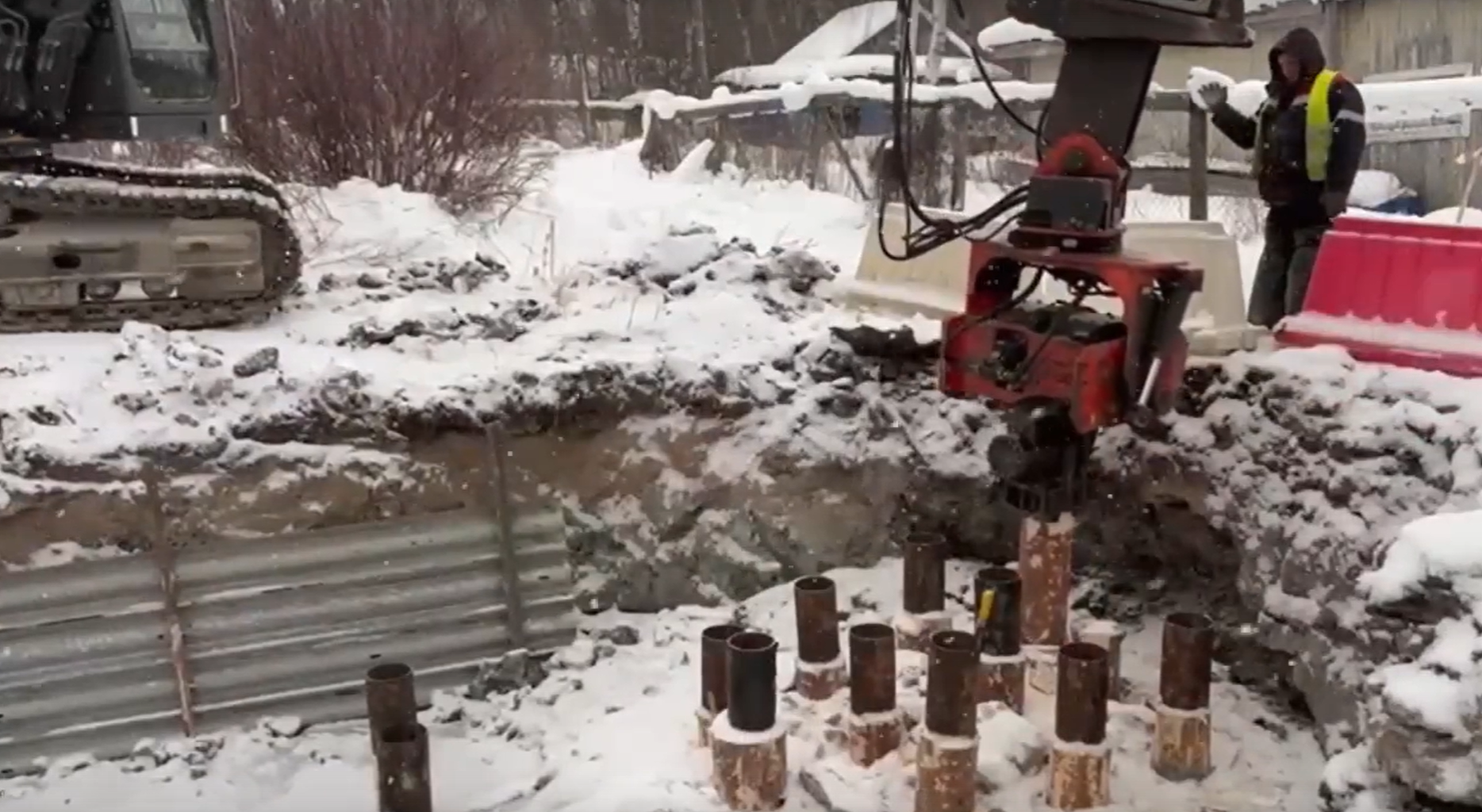 В Рабочеостровске строят дорогу к новой амбулатории