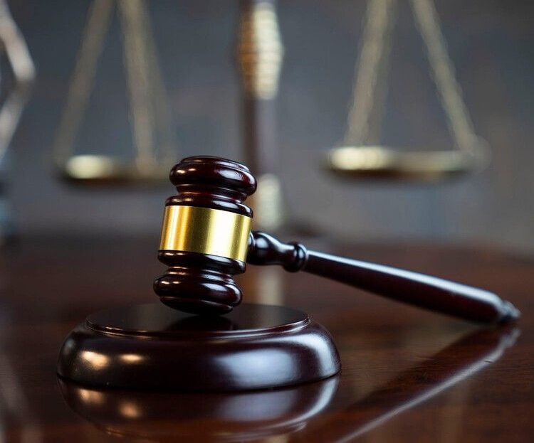 Суд оставил на свободе и оштрафовал на 2 млн рублей жителя Москвы, предложившего взятку полицейскому в Карелии