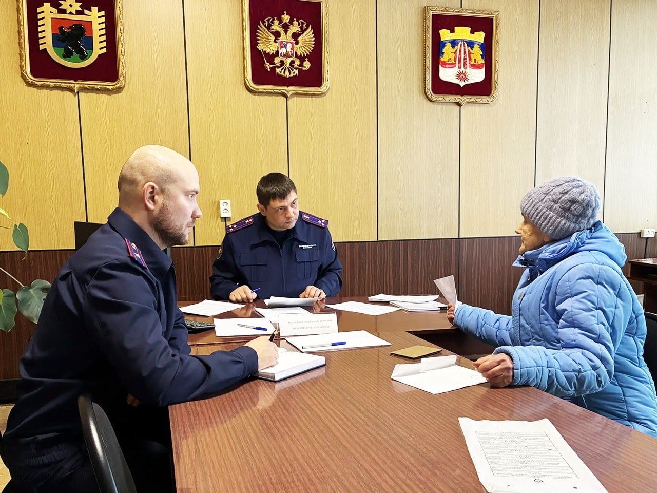 Жители Сегежи поделились проблемами с руководителем Следкома Карелии