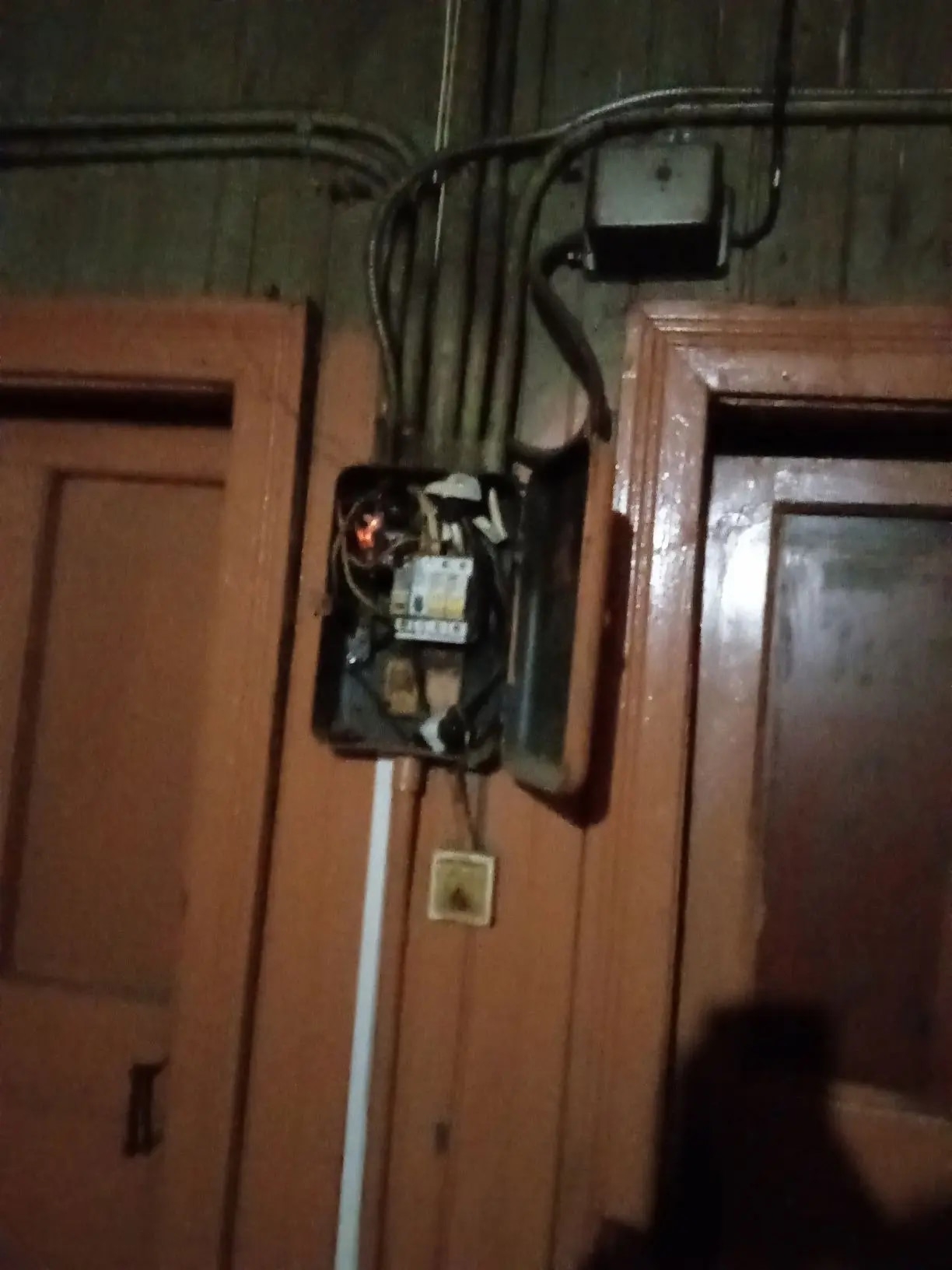 Короткое замыкание произошло в одном из домов Соломенного