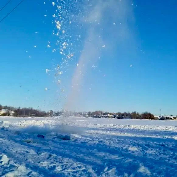 Карельские спасатели снова будут взрывать лед на реке Нижний Выг в Беломорске