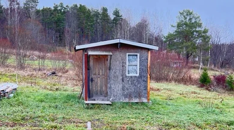 Поставила сарай и решила, что земля ее: жительнице Лахденпохского округа не удалось обмануть прокуратуру Карелии