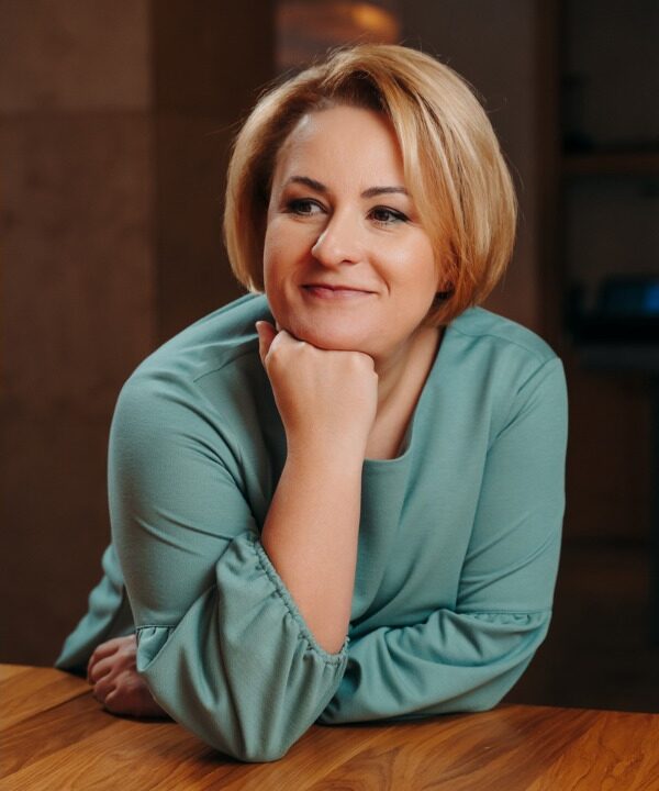 Галина Ширшина уволилась с поста руководителя «Олонии»