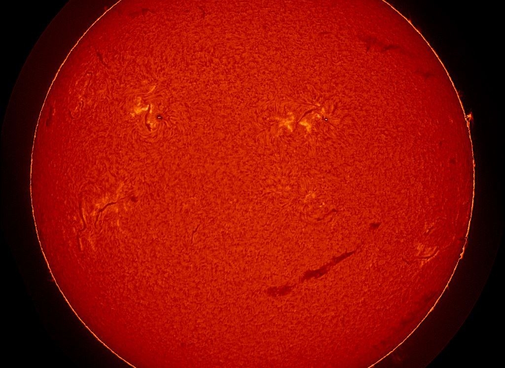Затишье перед бурей? - гигантскую ухмылку Солнца зафиксировали заинтригованные ученые