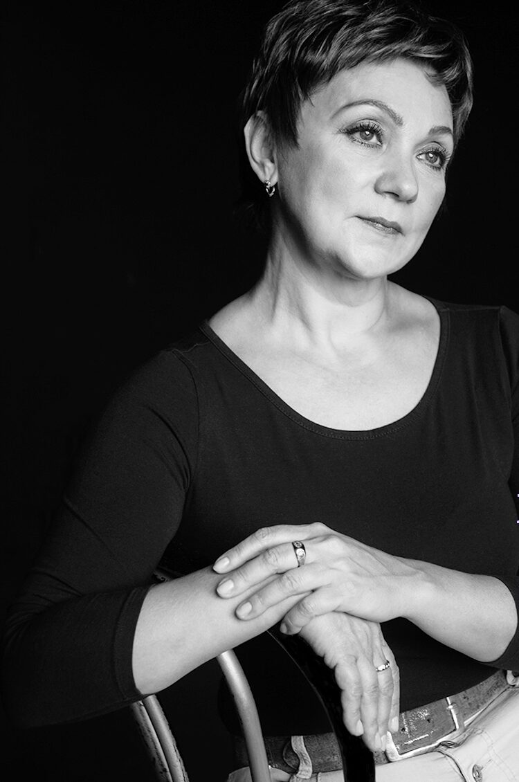 Заслуженная артистка Карелии отмечает юбилей, впереди - «стратегический пик»