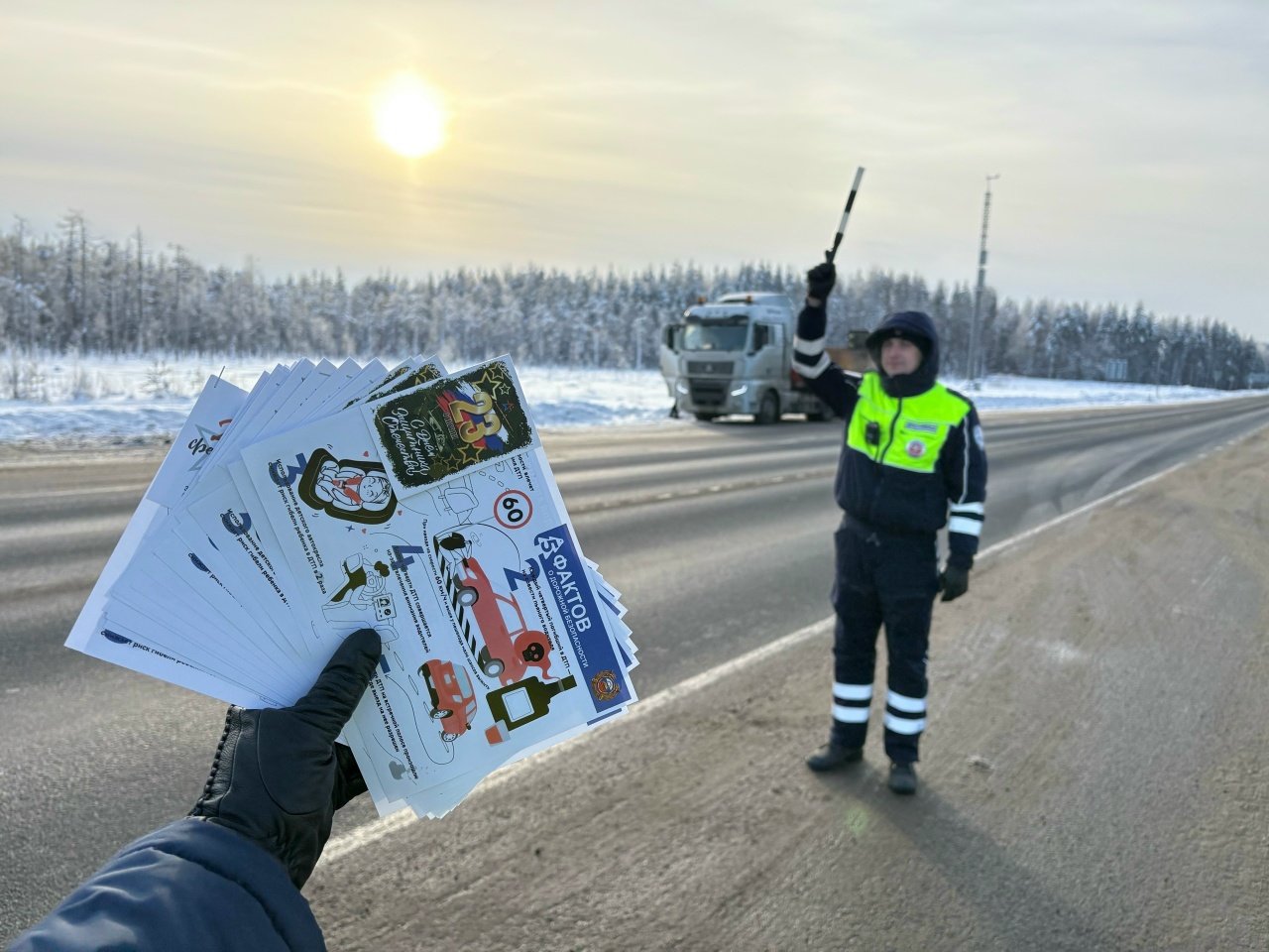 Не могли сдержать улыбку: автоинспекторы Карелии показали портрет культурного водителя