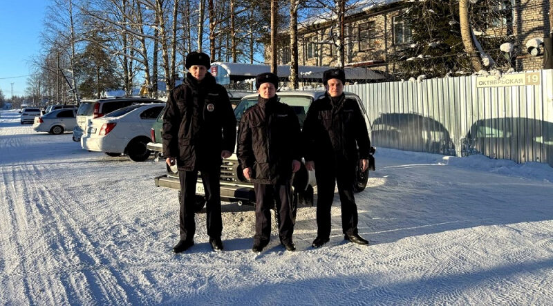 В Муезерском районе полицейские спасли людей на пожаре