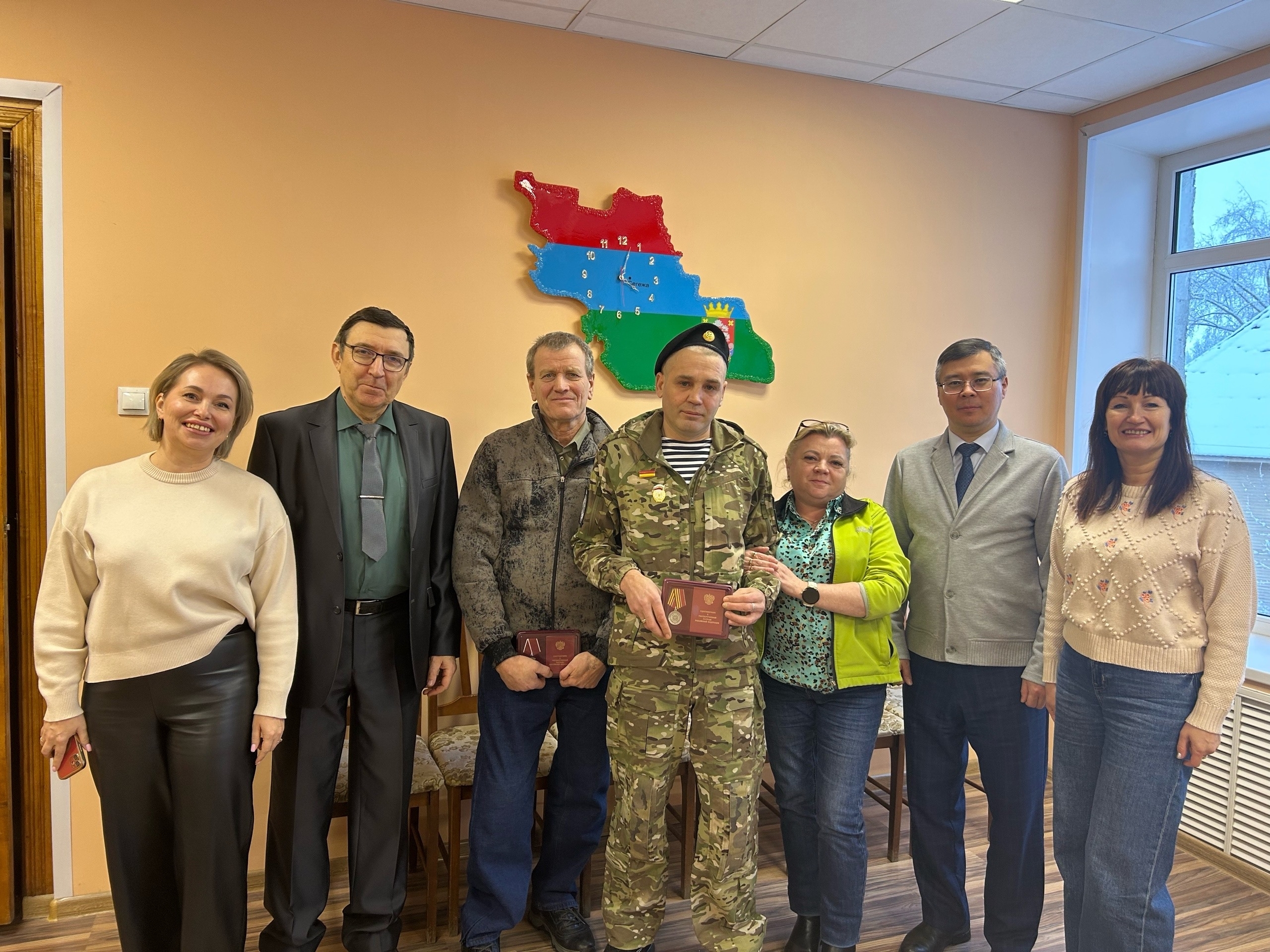 Высокие награды вручили военнослужащим в Сегеже