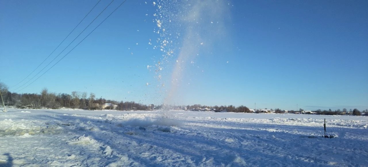 Сто взрывов сделали свою работу в Беломорске: уровень воды опустился на метр