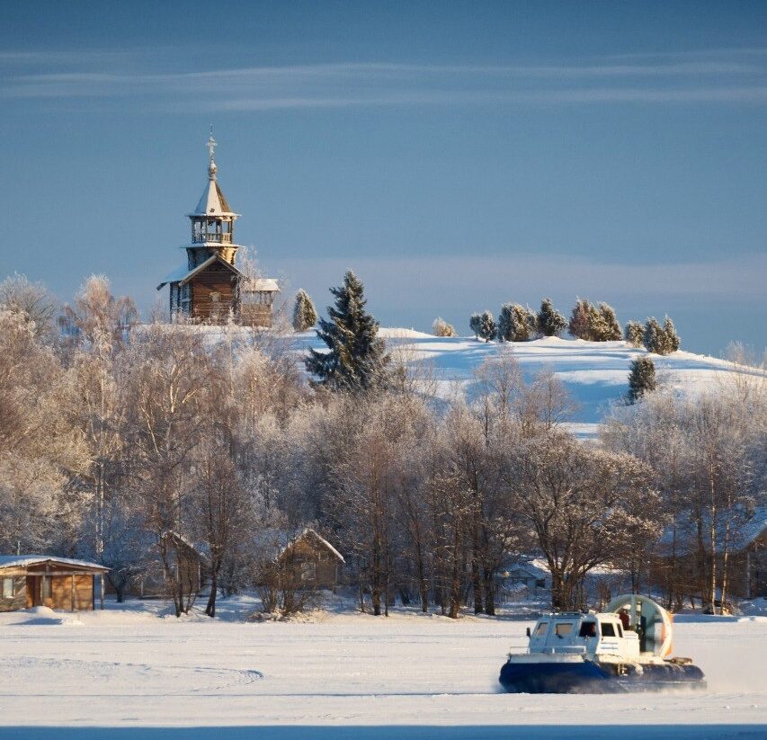 Зимнюю навигацию по Онежскому озеру до острова Кижи открыли в Карелии