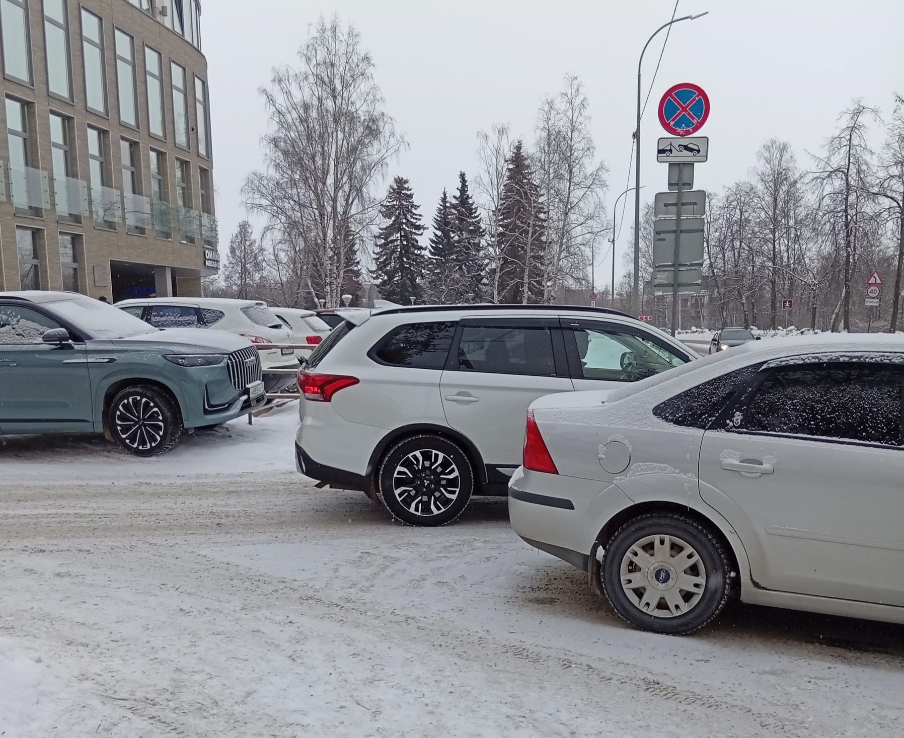 Пенсионера сбили у стоматологии на Гоголя в Петрозаводске