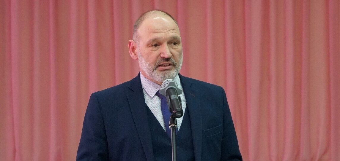 Геннадий Сараев побеседовал о буллинге и вербовке с подростками из Костомукши