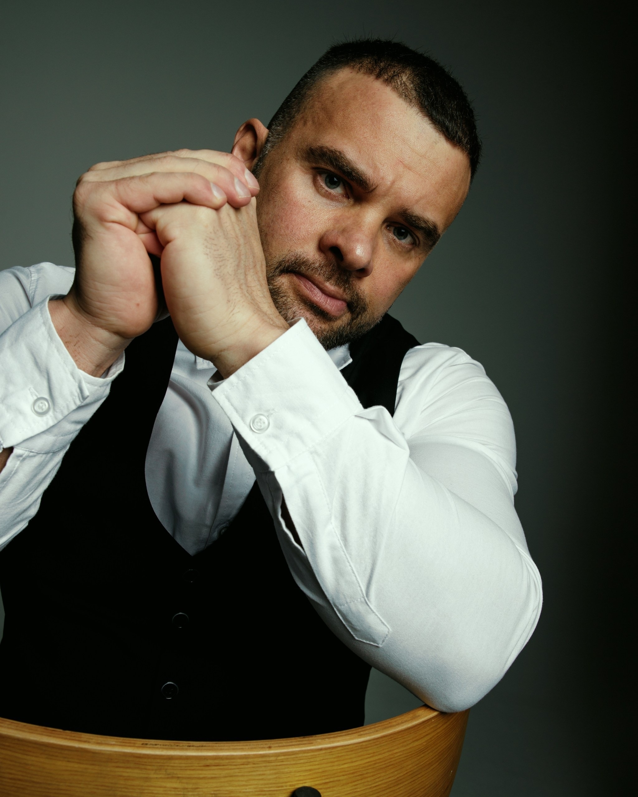 Музыкальный театр выбрал силача для спектакля