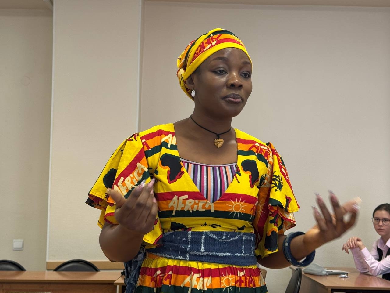 Студенты РАНХиГС встретились с гостьей из Камеруна