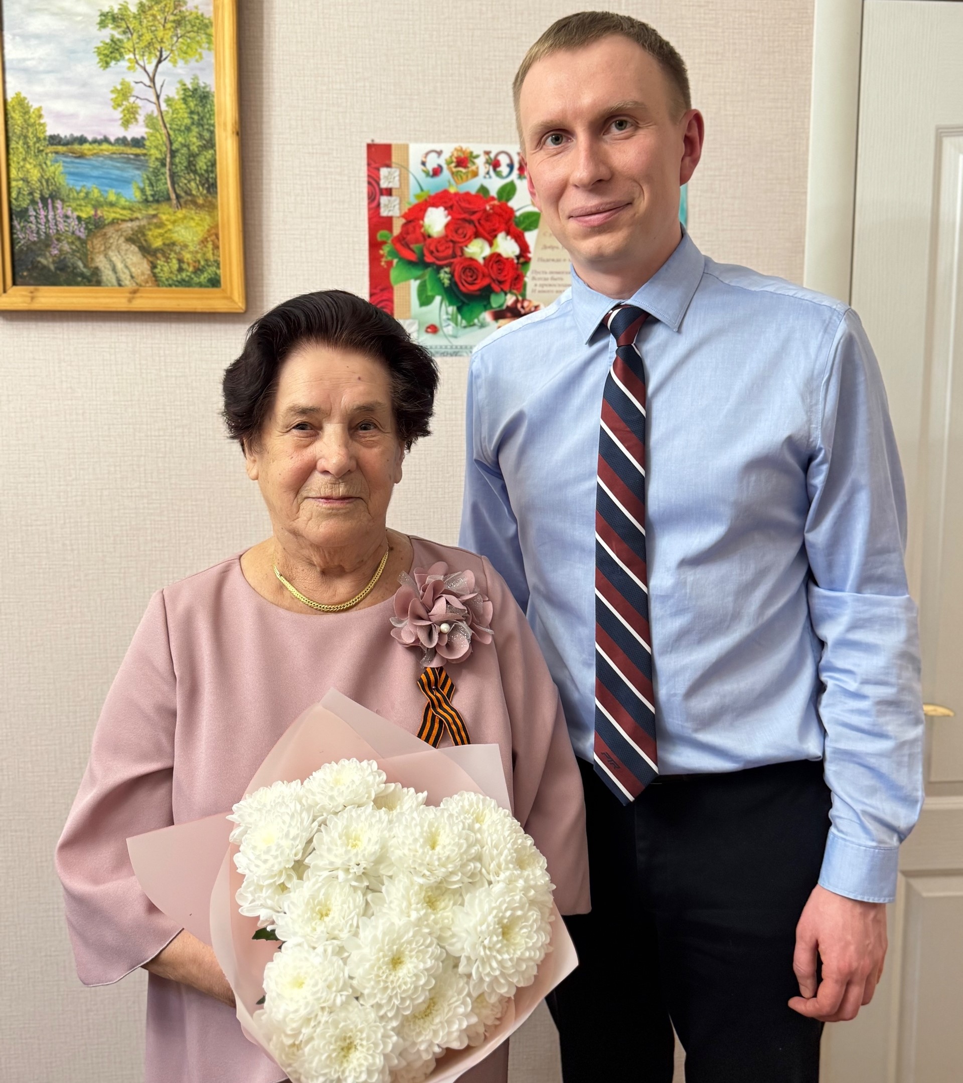 90 лет исполнилось Ленине Макеевой - узнице концлагеря и ветерану Минфина Карелии