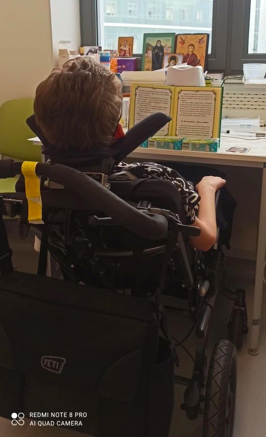 «Несмотря на сложность состояния, сохраняет чувство юмора и позитивный настрой»: стало известно, как восстанавливается Сева