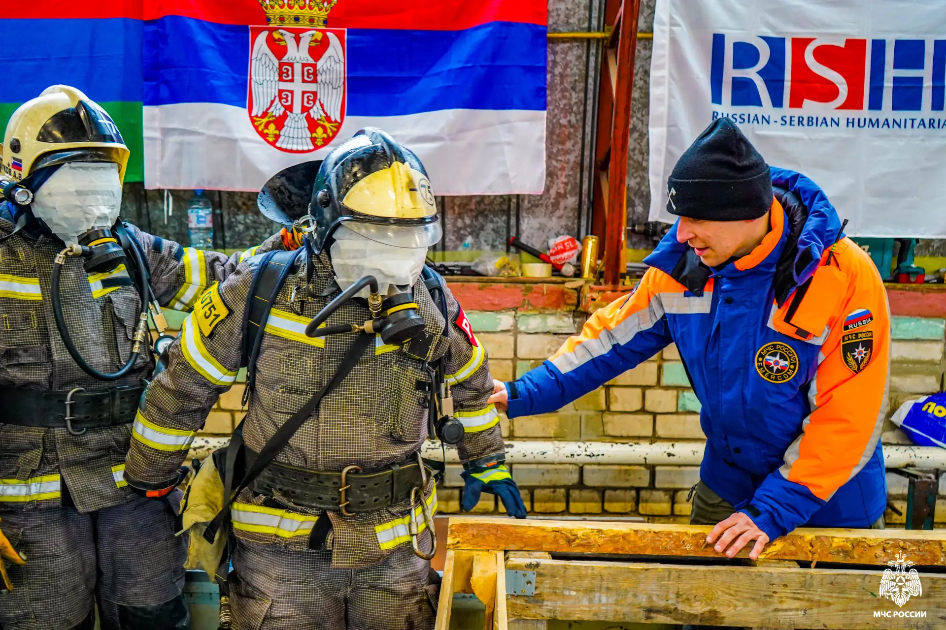 Белорусские инструкторы оценили подготовку огнеборцев Карелии