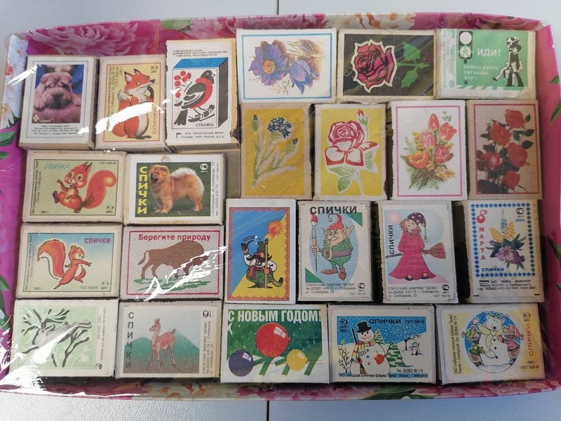 В Муезерке открылась выставка спичечных коробков