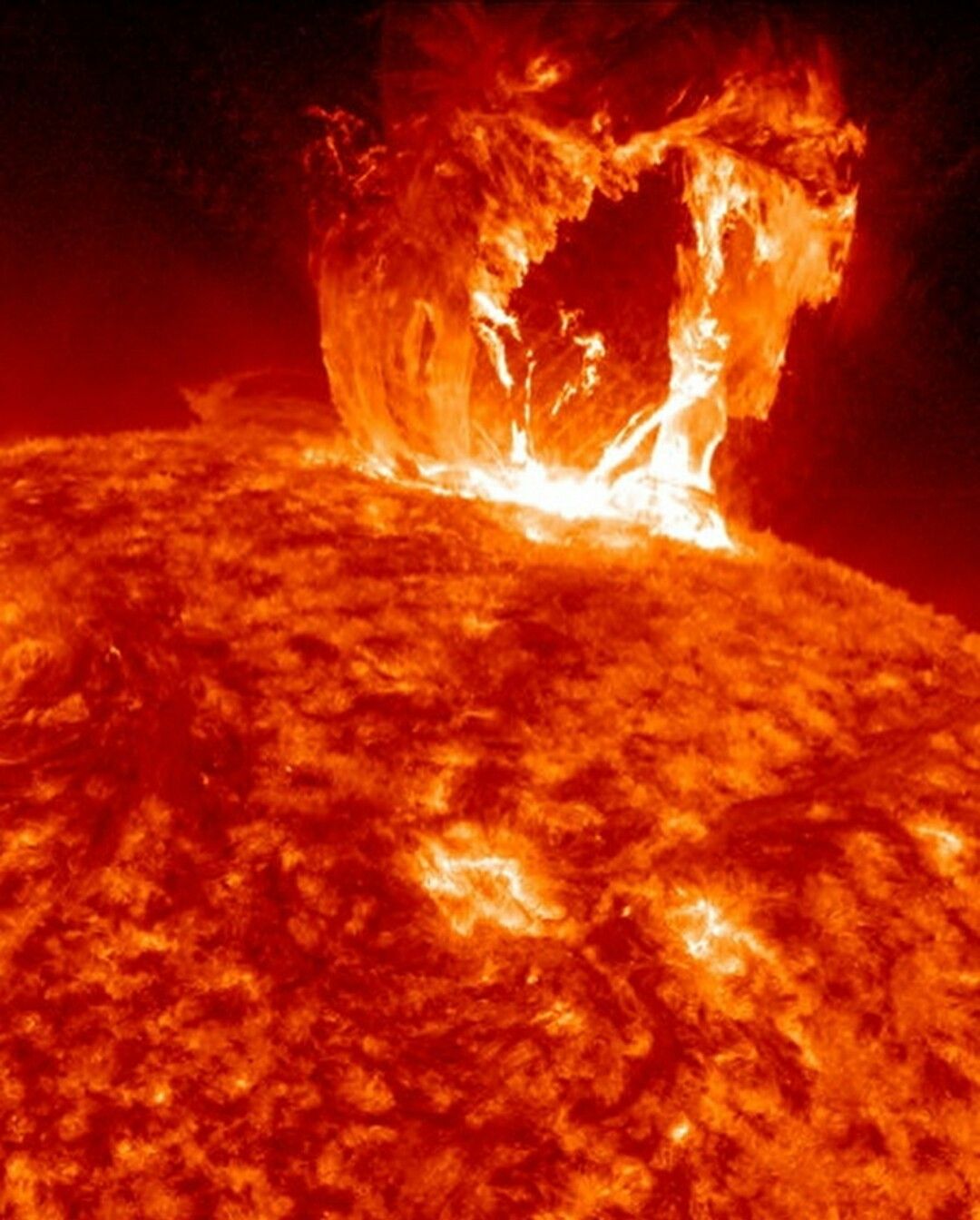 На Землю обрушится сильнейшая за последние месяцы магнитная буря