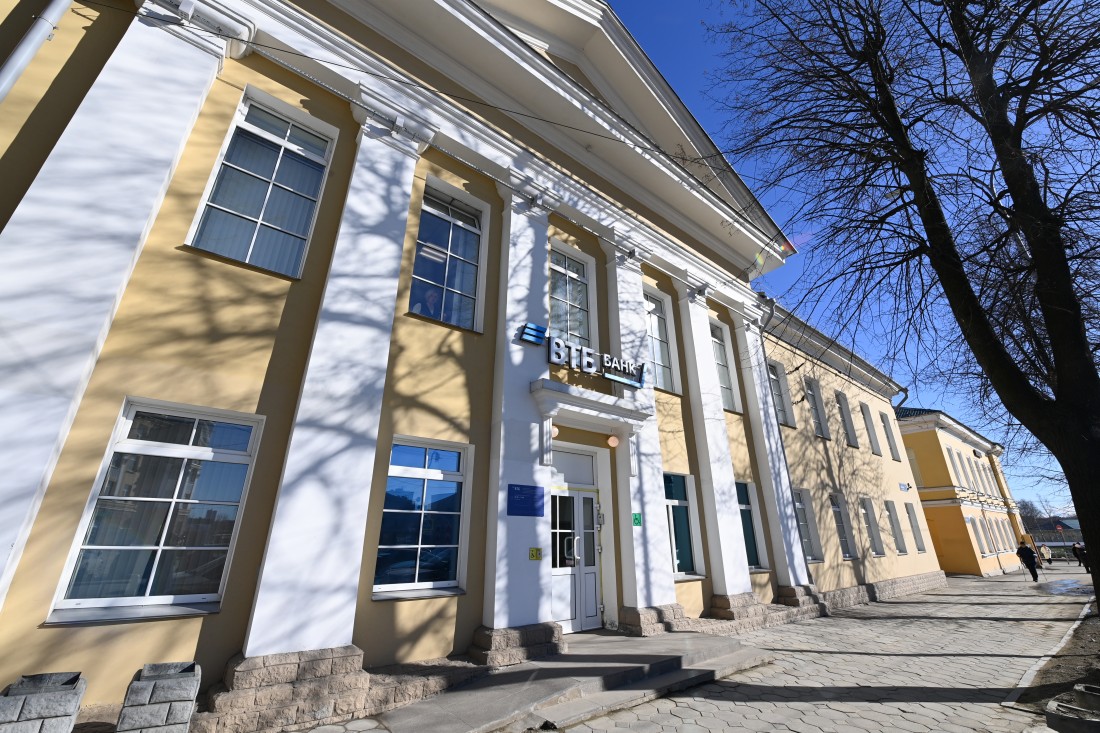 Дом купца Гавриила Сывороткина банк ВТБ предает под музей в Петрозаводске