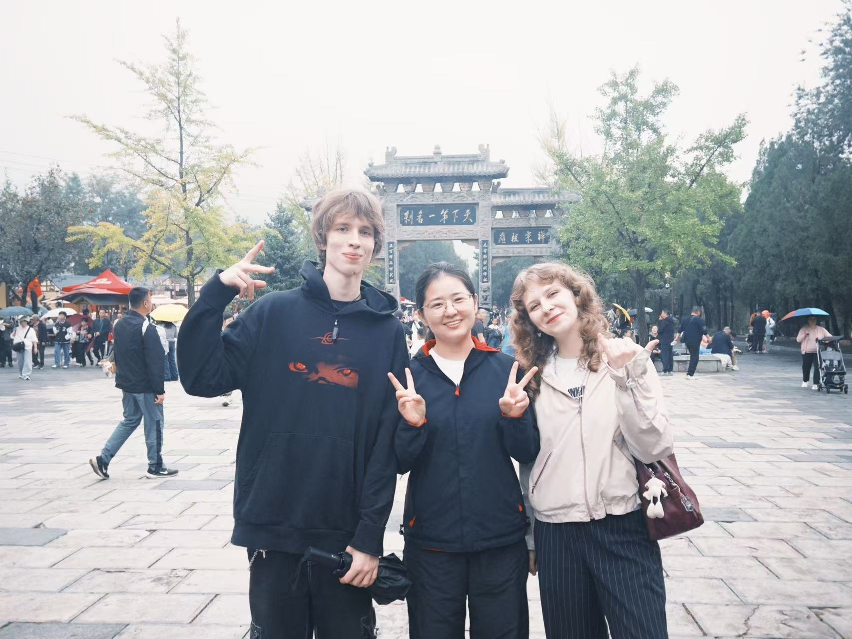 «Волшебный переворот»: студенты ПетрГУ рассказали о языковой практике в Китае