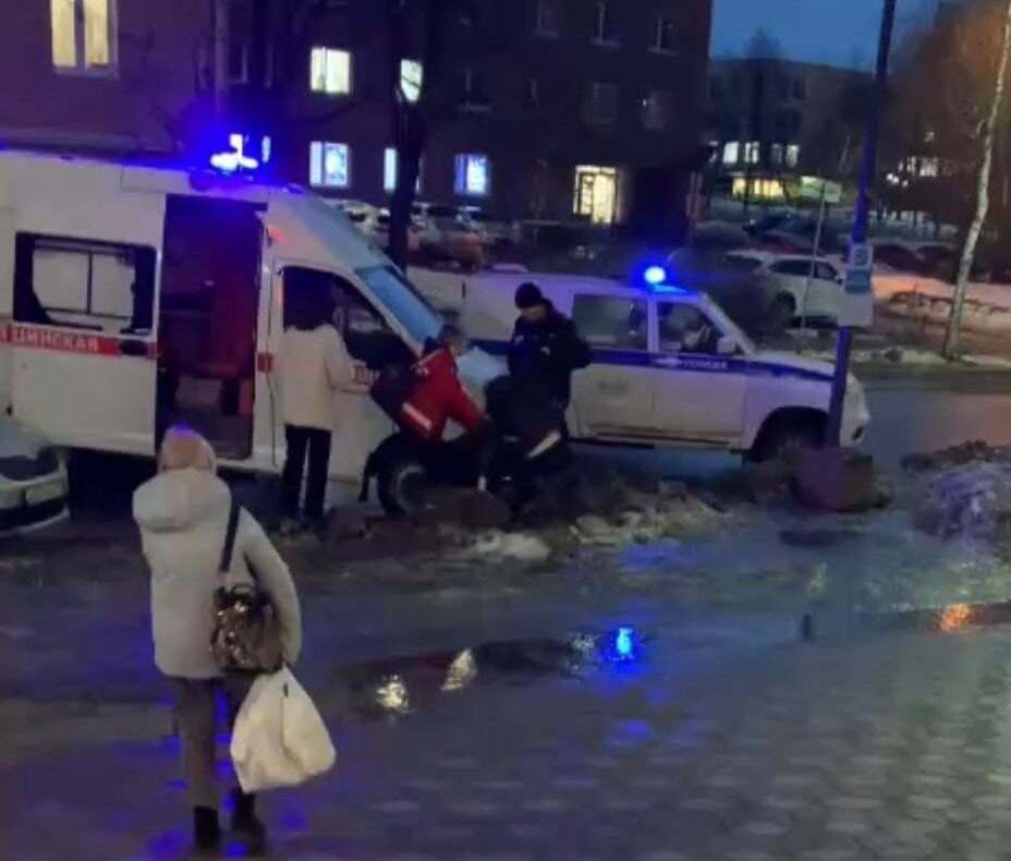 Ещё одного подростка увезла скорая из ТЦ «Макси» в Петрозаводске