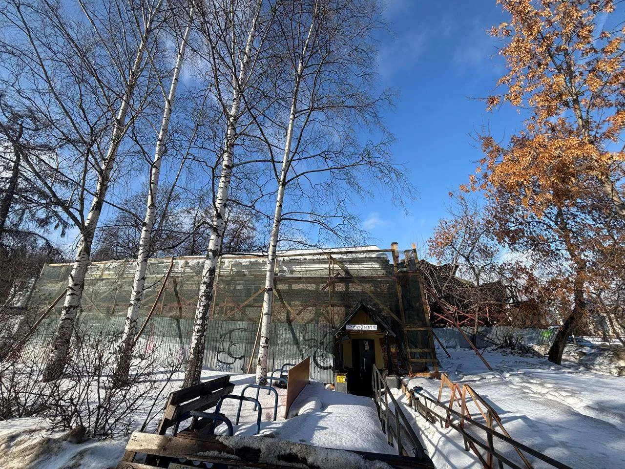 Дом горного начальника: первые выводы и эксклюзивные фото уникальных сохранившихся деталей