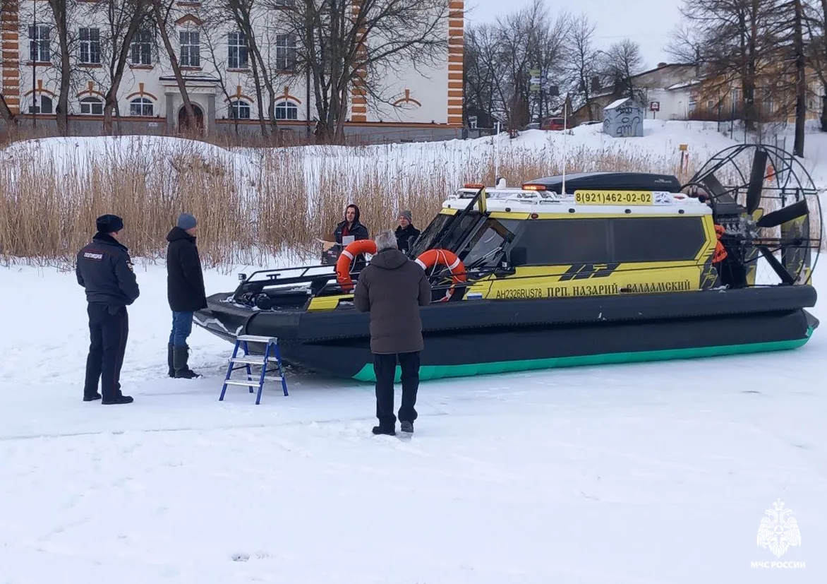 Судоводитель в Сортавальском районе управлял аэролодкой без прав