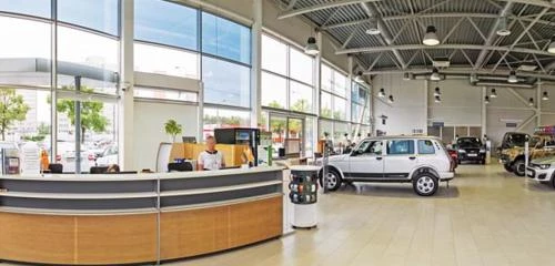 Дилеры в Санкт-Петербурге не могут распродать новые авто прошлых лет выпуска