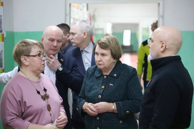 Элиссан Шандалович и Валентина Пивненко встретились с жителями села Паданы