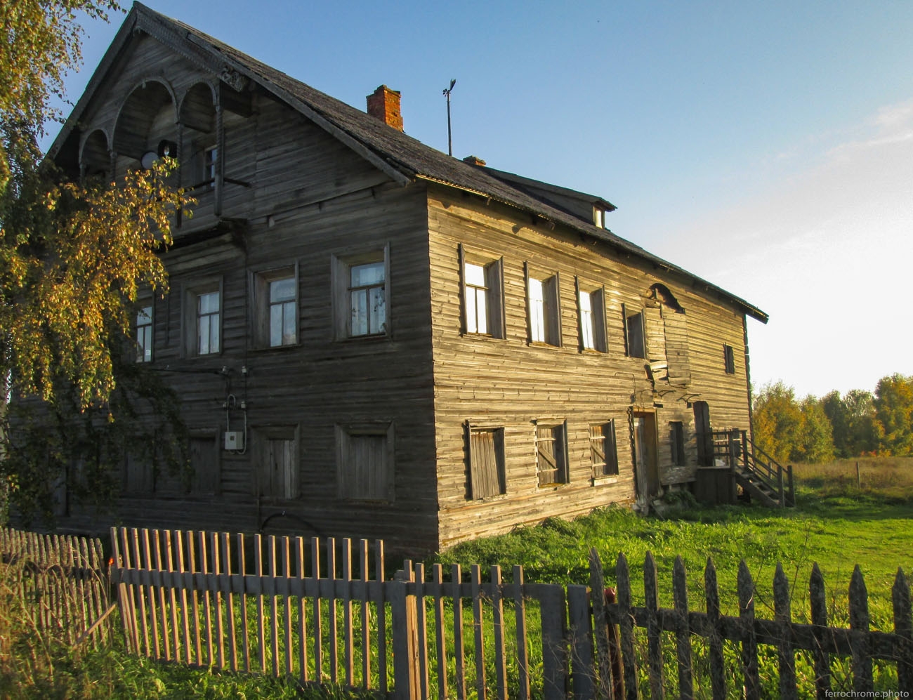 Хозяин старинного карельского дома показал, что внутри