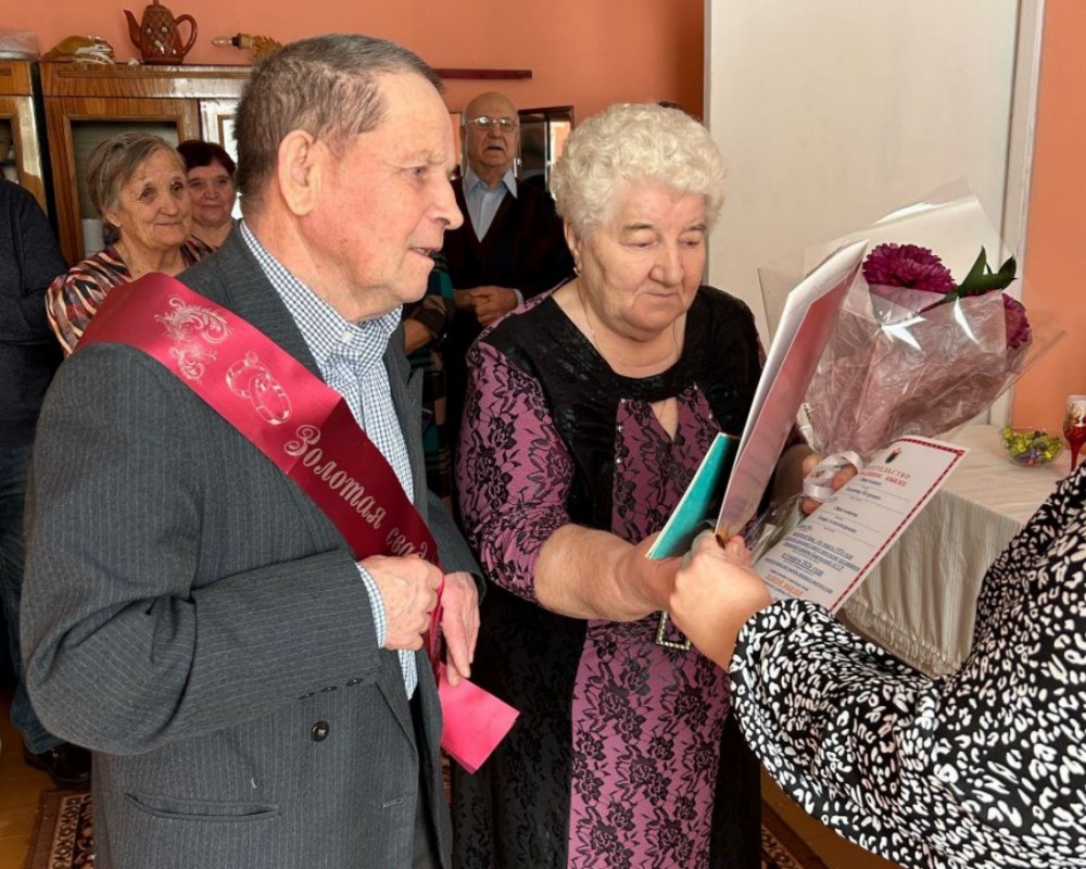 50 лет вместе: юбилей свадьбы встретили супруги Савастьяновы из Пряжинского района