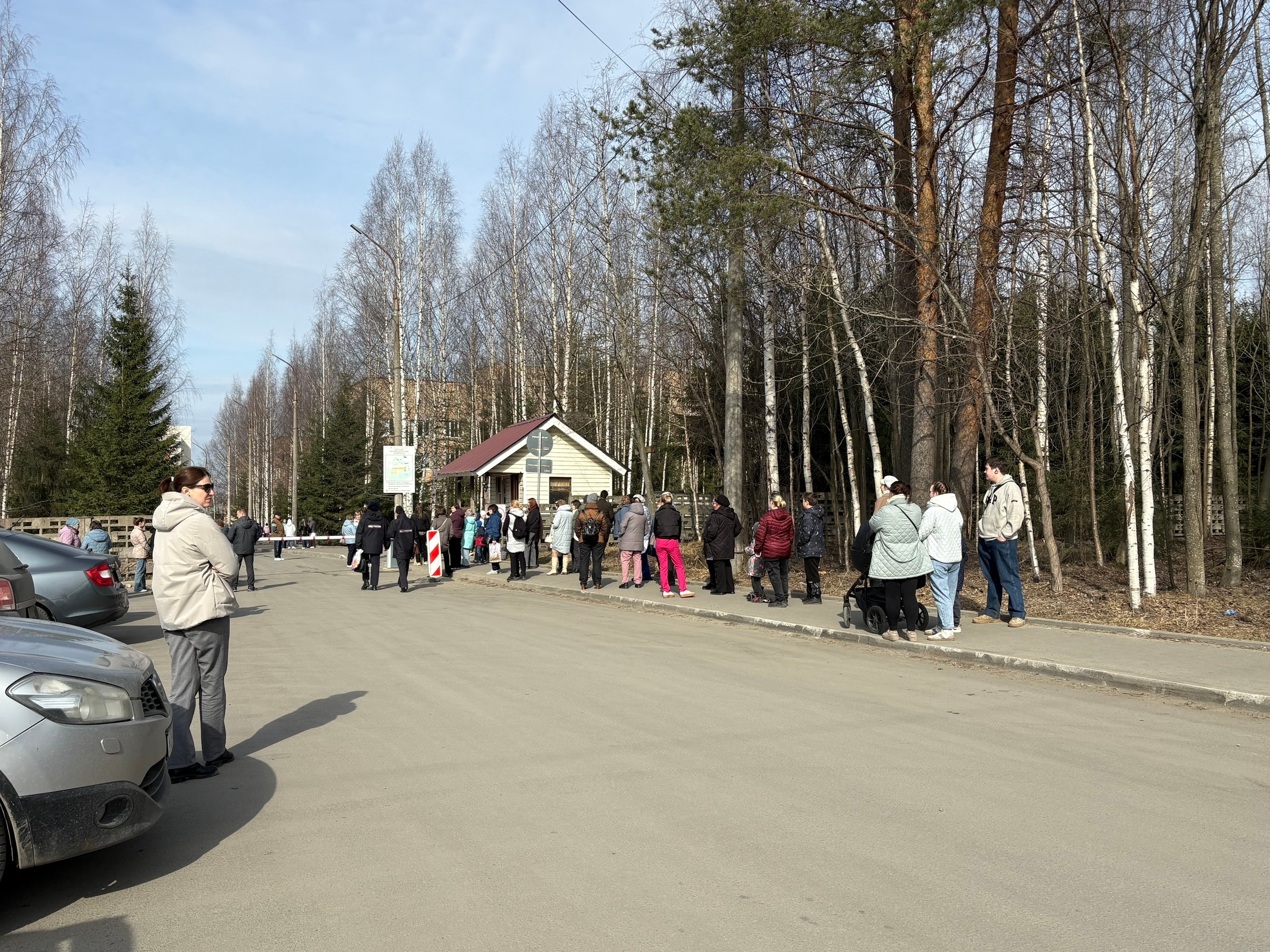 Эвакуация в детской больнице: более ста человек вывели из здания в Петрозаводске