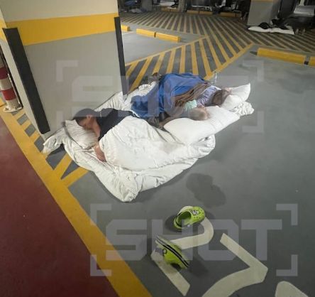 Застрявшие в Дубае карельский туристы прячутся на подземных парковках