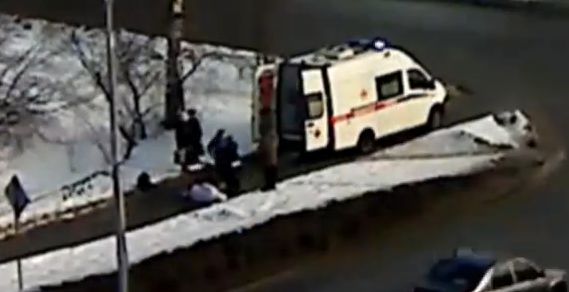 Беременную женщину увезли с травмами с улицы Петрозаводска