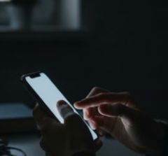 Во время застолья житель Карелии «обул» доверчивого приятеля почти на тридцать тысяч рублей