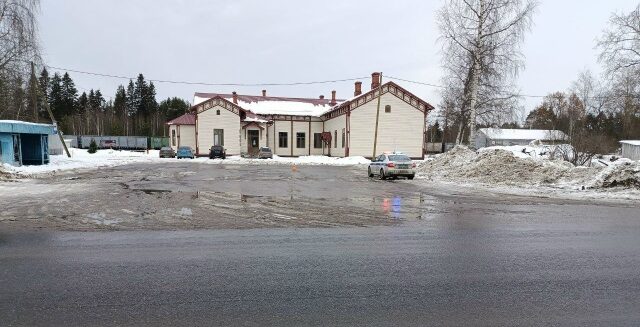 Женщину сбили рано утром на парковке в Лахденпохье