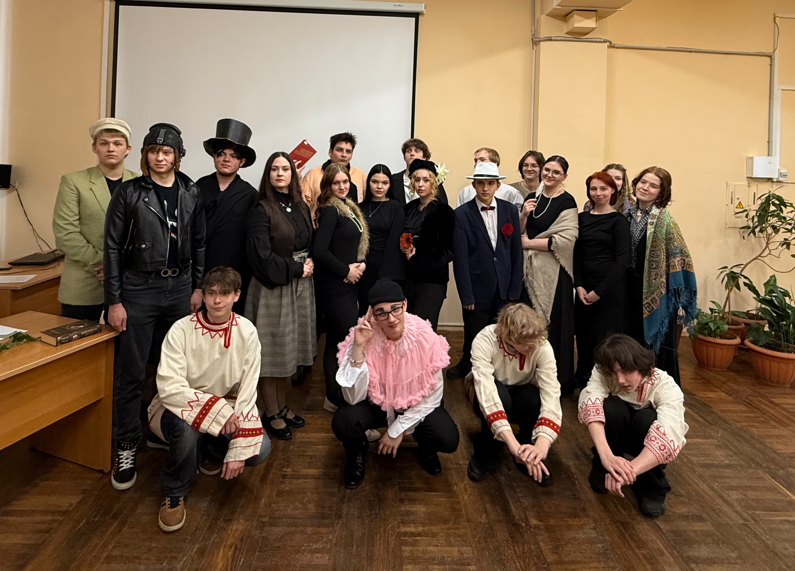 Образы Анны Ахматовой и Николая Гумилева воплотили студенты Петрозаводска