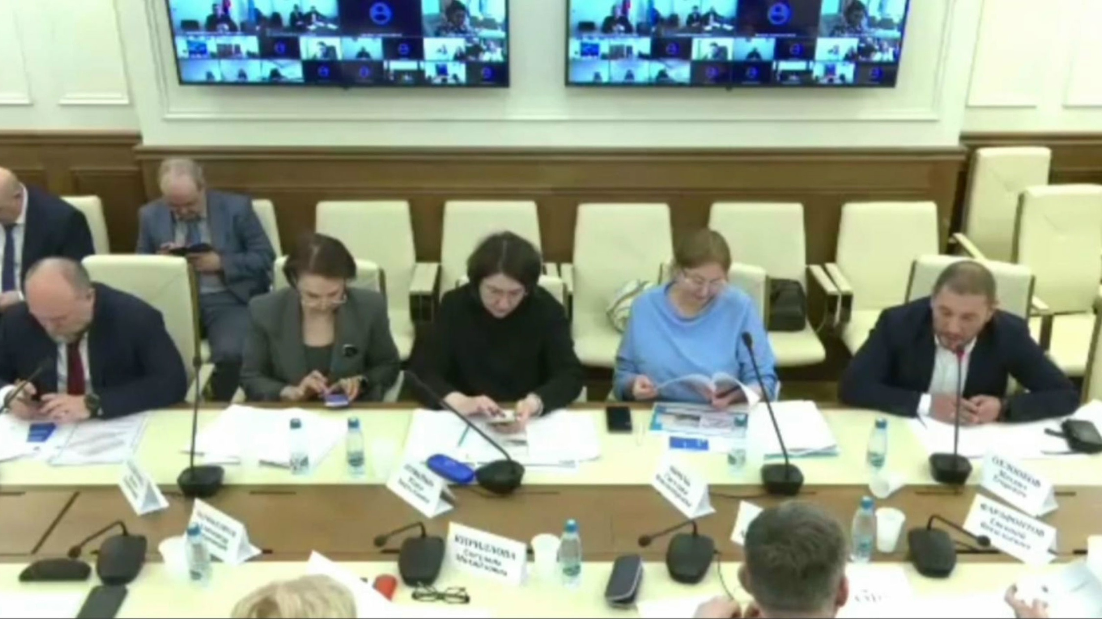 Михаил Охлопков поднял вопрос строительства вертолетных площадок для санавиации в Карелии