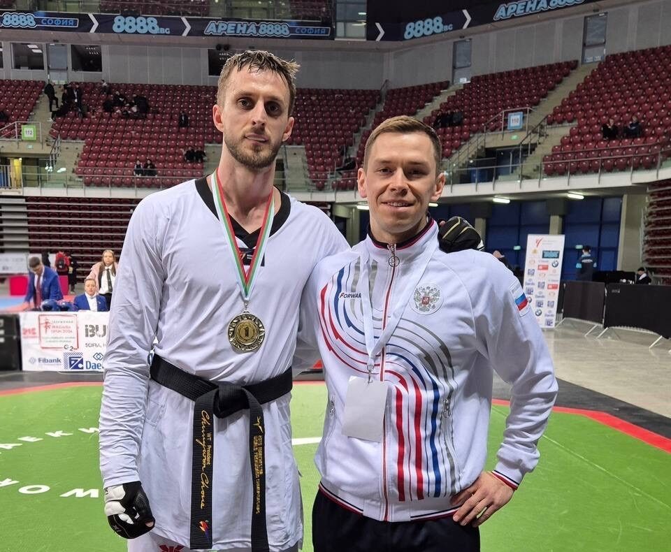 Владислав Ларин одержал победу на международном турнире в Болгарии